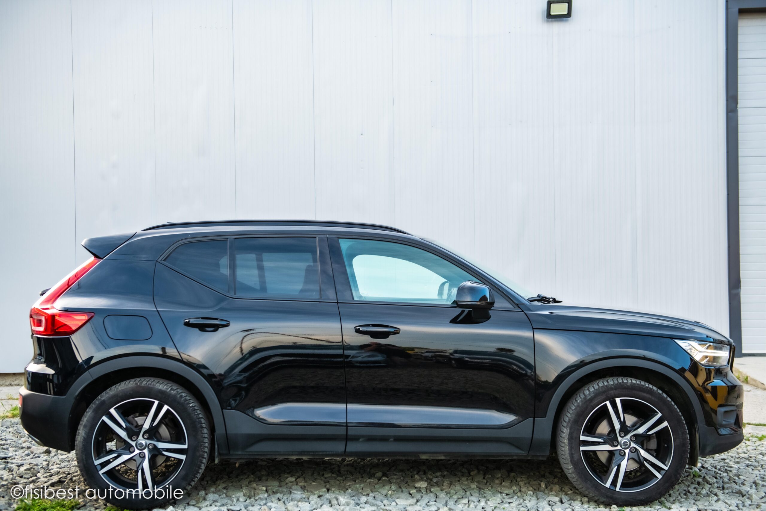 🔊 Volvo XC40 R-Design 2018 4WD