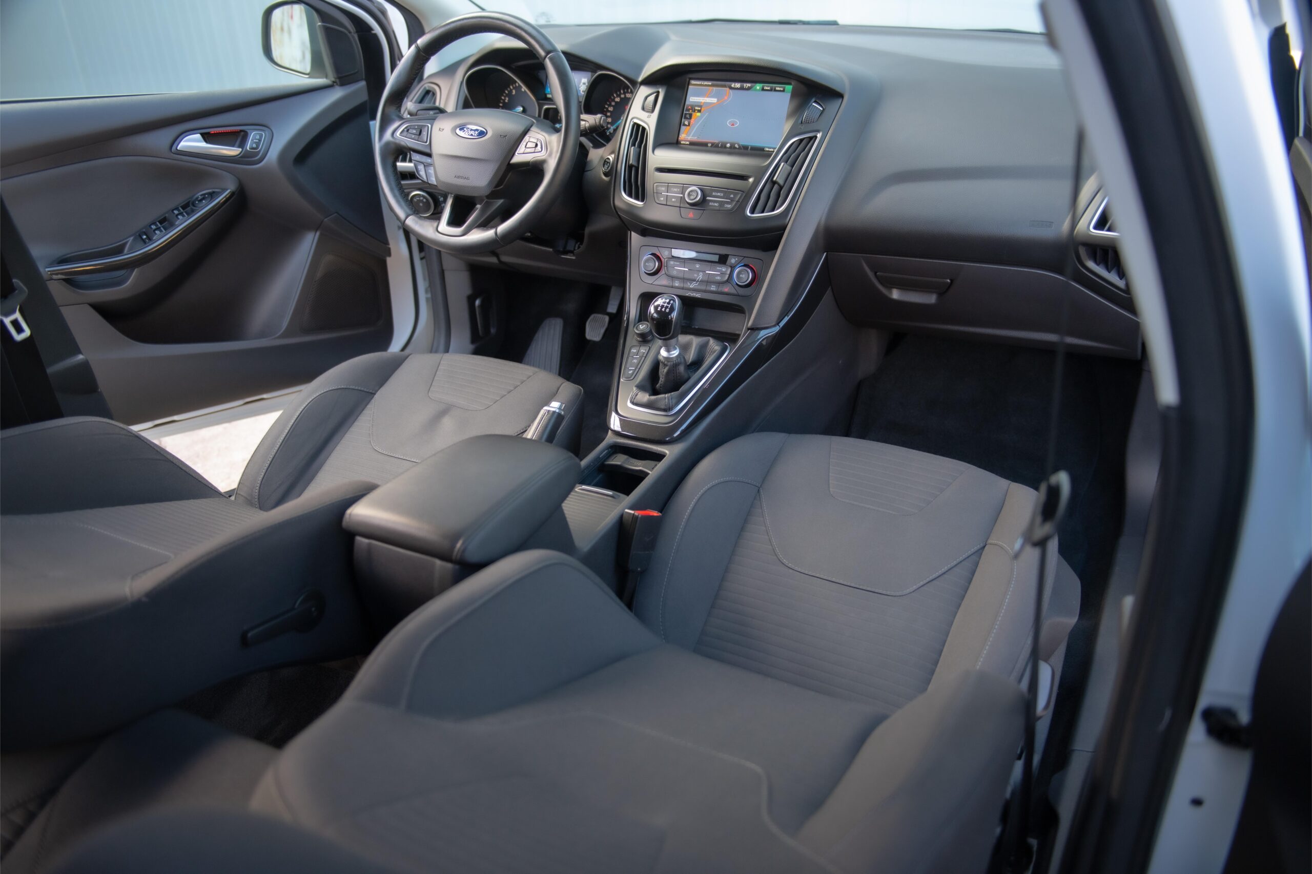🔊 Ford Focus Mk3 Facelift 2015 Titanium Plus ✨ Garantie 12 Luni ⬆️